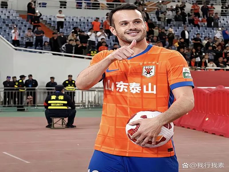 两连败丢6球!泰山1-2英博4轮积0分 马莱莱双响瓦科破门难救主